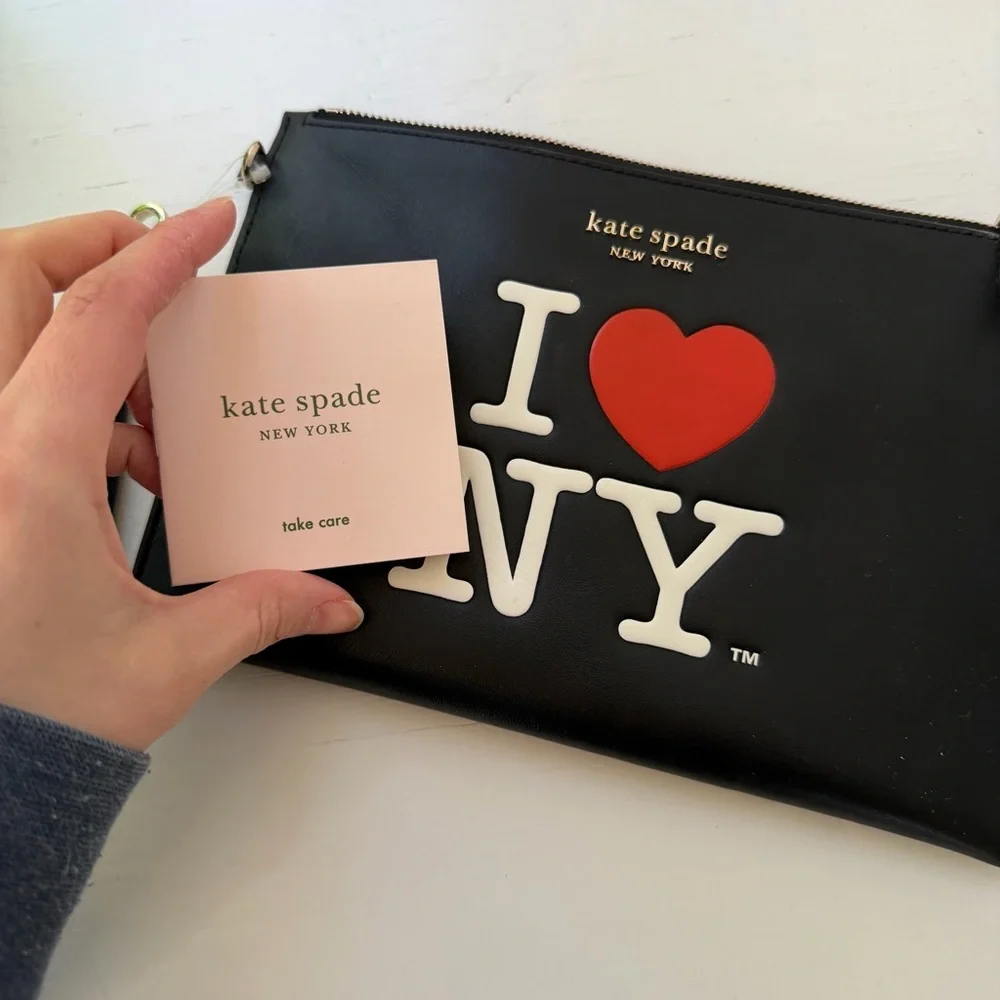 NWOT Kate Spade I Love NY Leather Wristlet Clutch Black Red Heart NYC